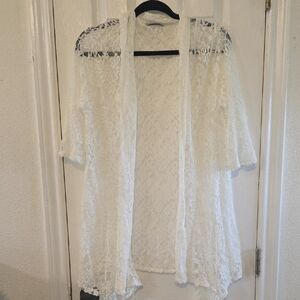 Elegant White Lace Kimono Cardigan